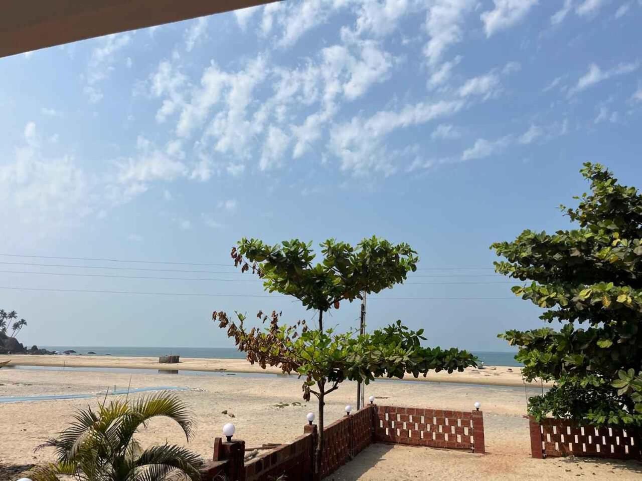 Klub Khavana- The Exclusive Beachfront Resort Vengurla Екстер'єр фото