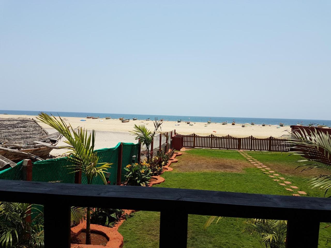 Klub Khavana- The Exclusive Beachfront Resort Vengurla Екстер'єр фото